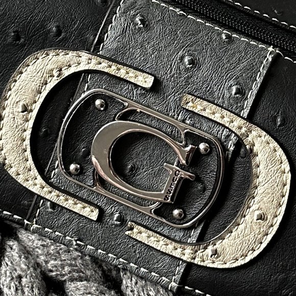 GUESS Faux Ostrich Leather Full-Sized Wallet - NWOT - Picture 4 of 4